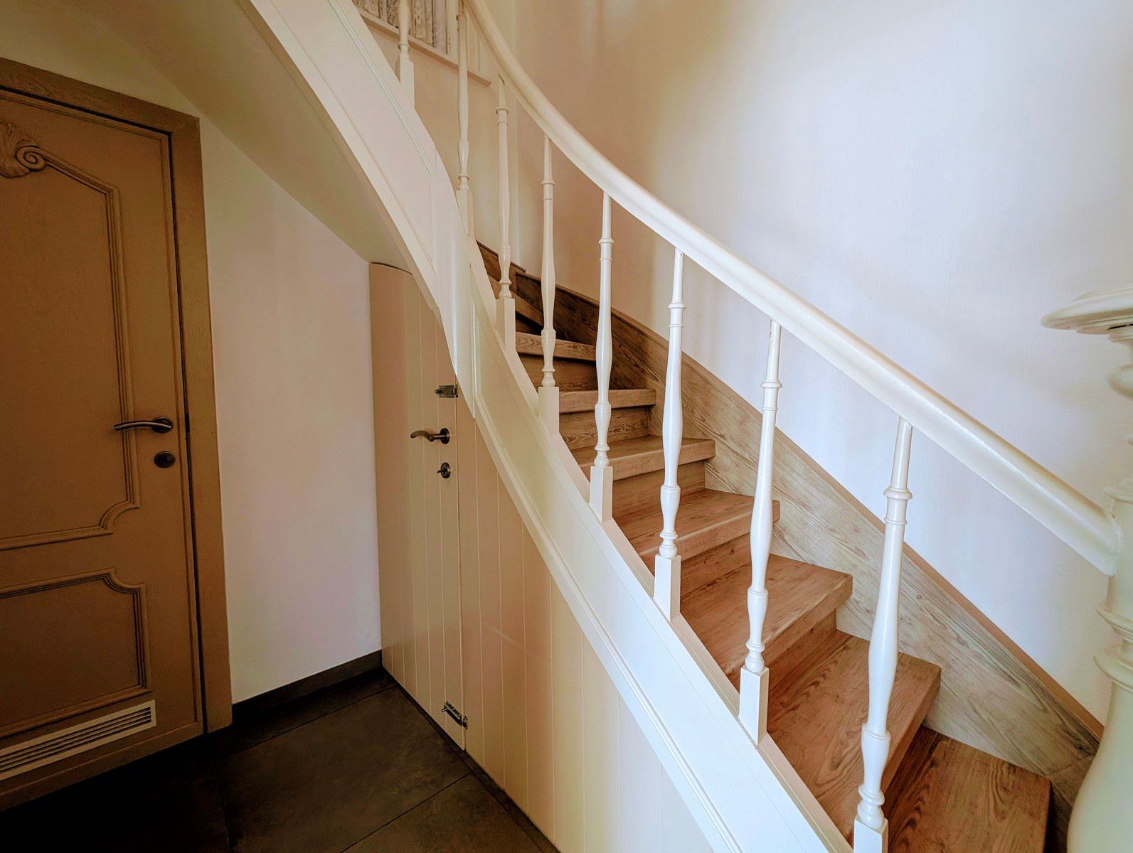 Instapklare parel in Koksijde-Bad met garage, nieuwe keuken en 4 slaapkamers! foto 10