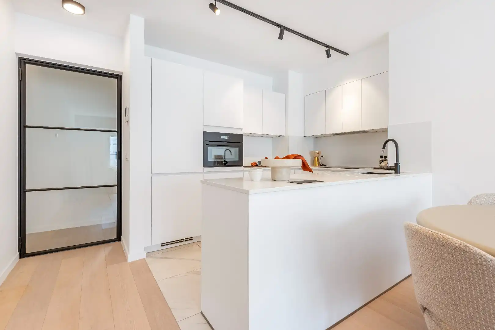 Gerenoveerd appartement met zuid-west oriëntatie gelegen vlakbij de Zeedijk en de Dumortierlaan foto 5