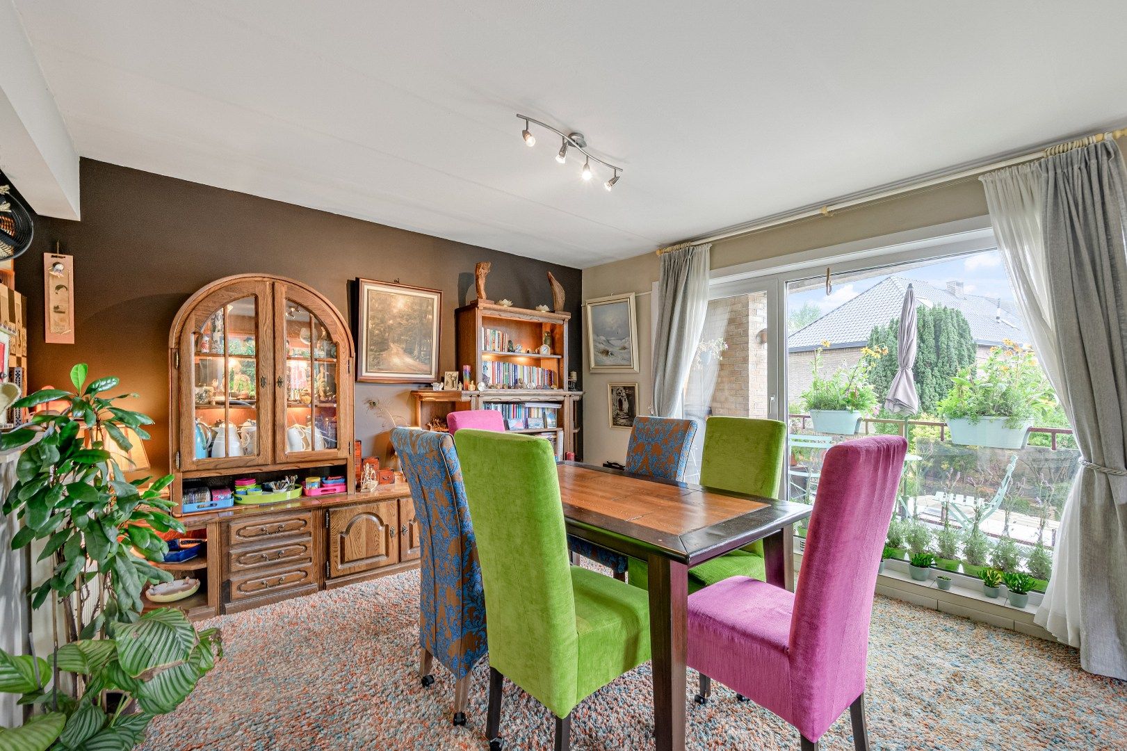 Lichtrijk twee-slaapkamer appartement in Gent, vlak bij natuurreservaat Bourgoyen-Ossemeersen foto 6