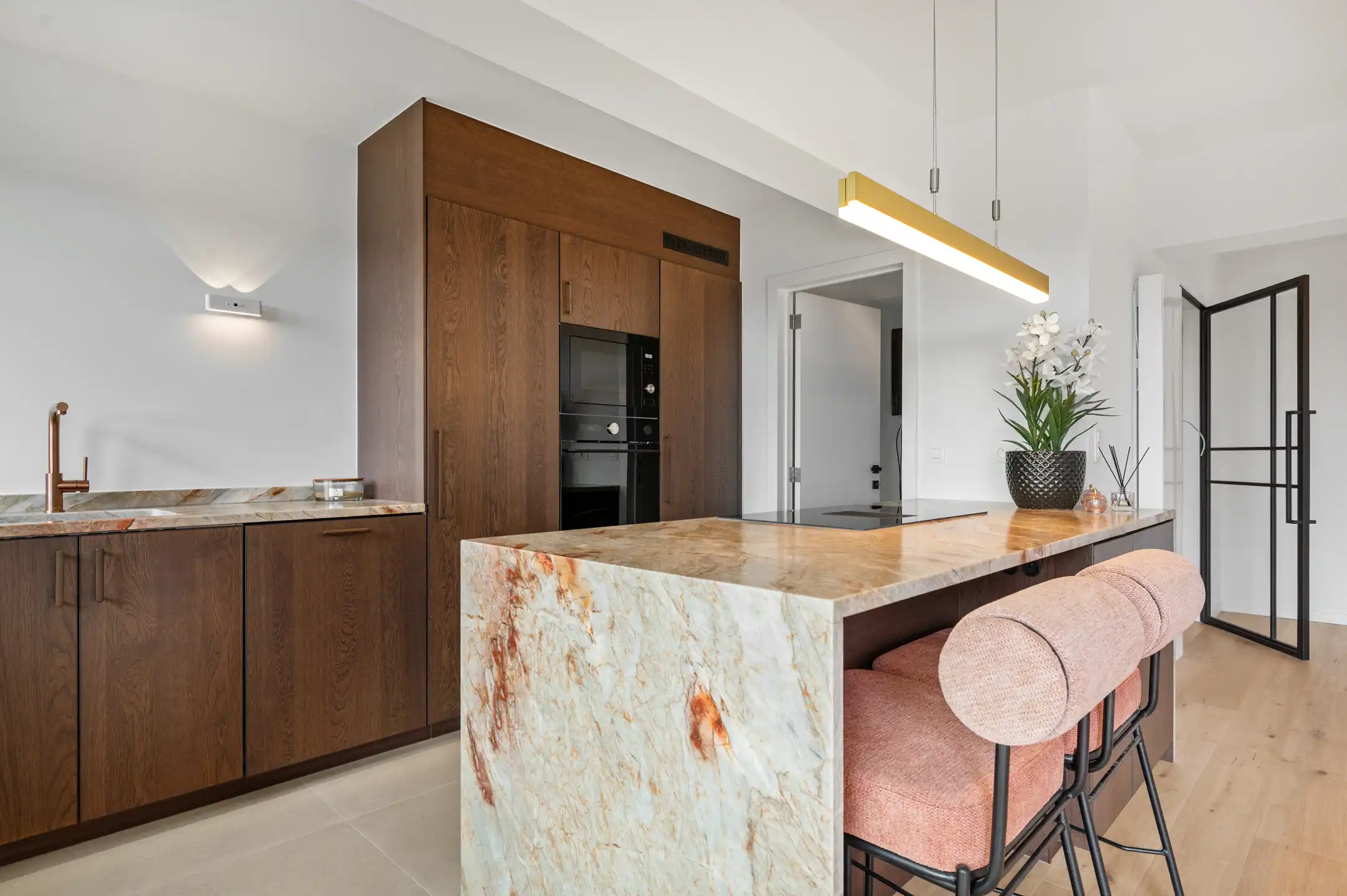 Prachtig gerenoveerd 3-slk.-appartement op toplocatie foto 3