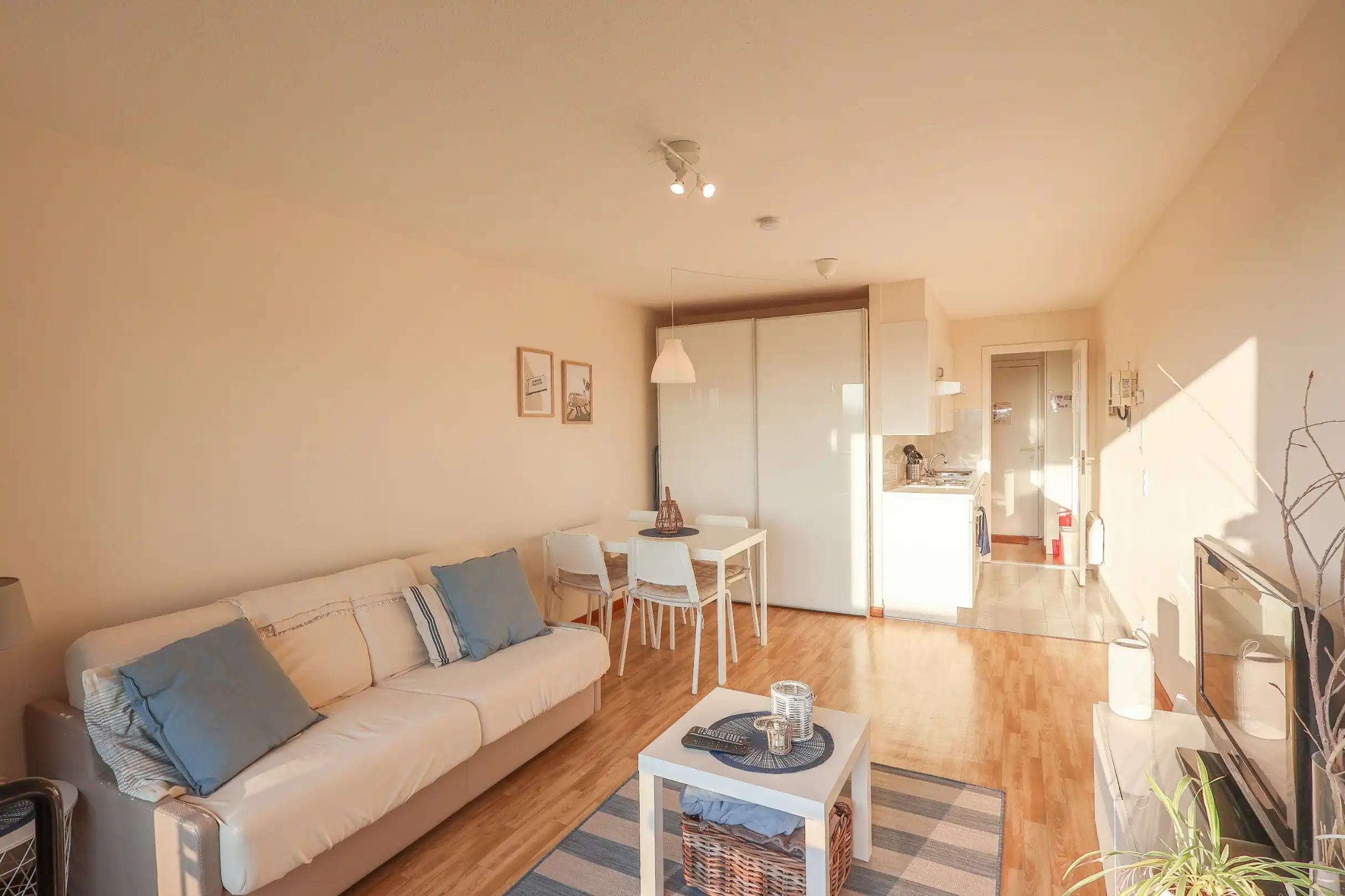 Zonnige studio op wandelafstand van de zee in Oostduinkerke foto 2