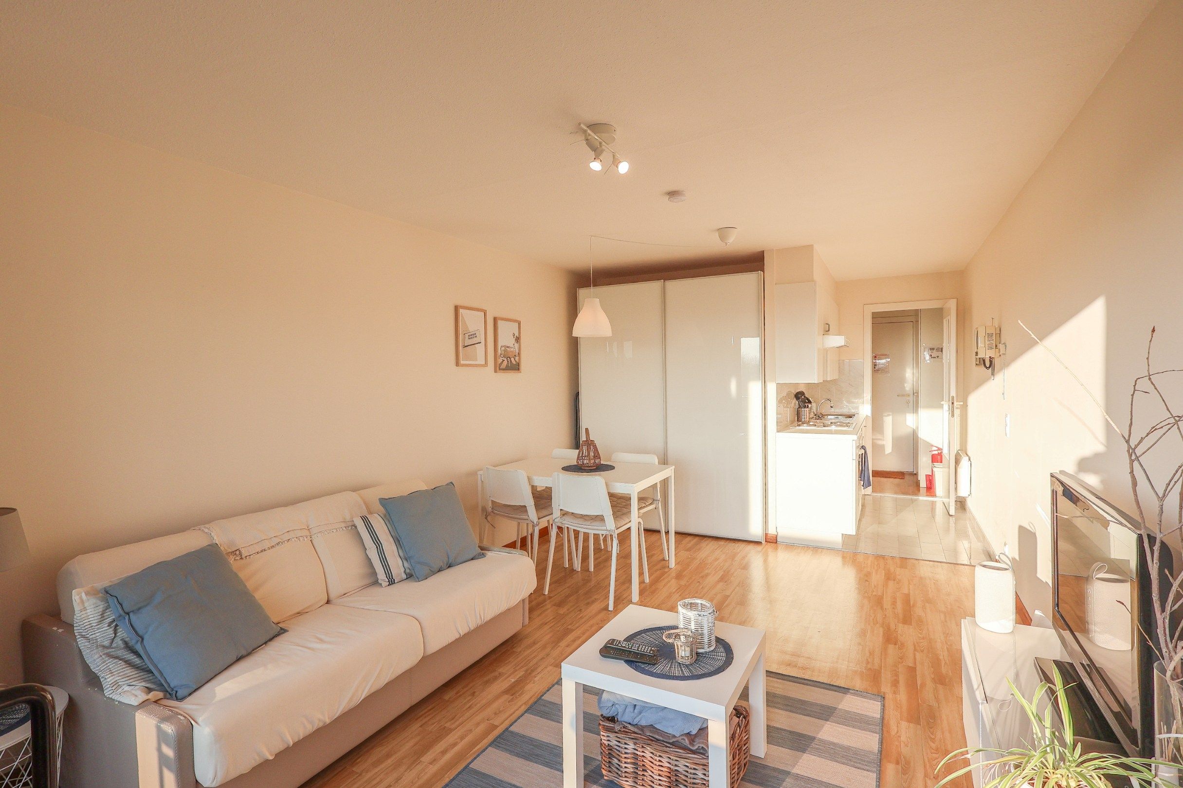 Zonnige studio op wandelafstand van de zee in Oostduinkerke foto 2