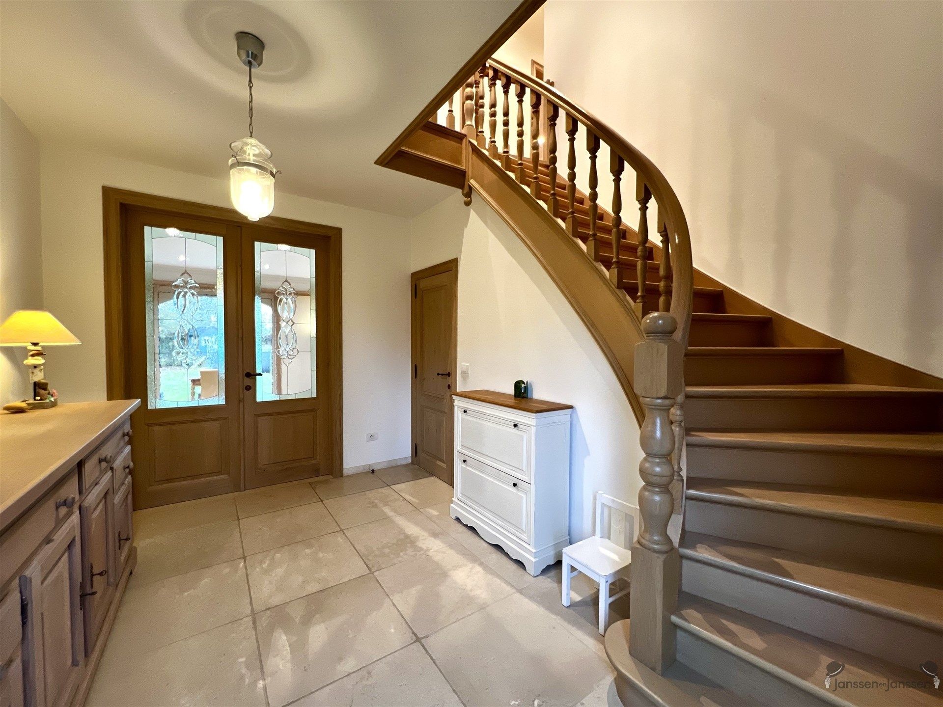 Statige villa in oase van rust foto 5