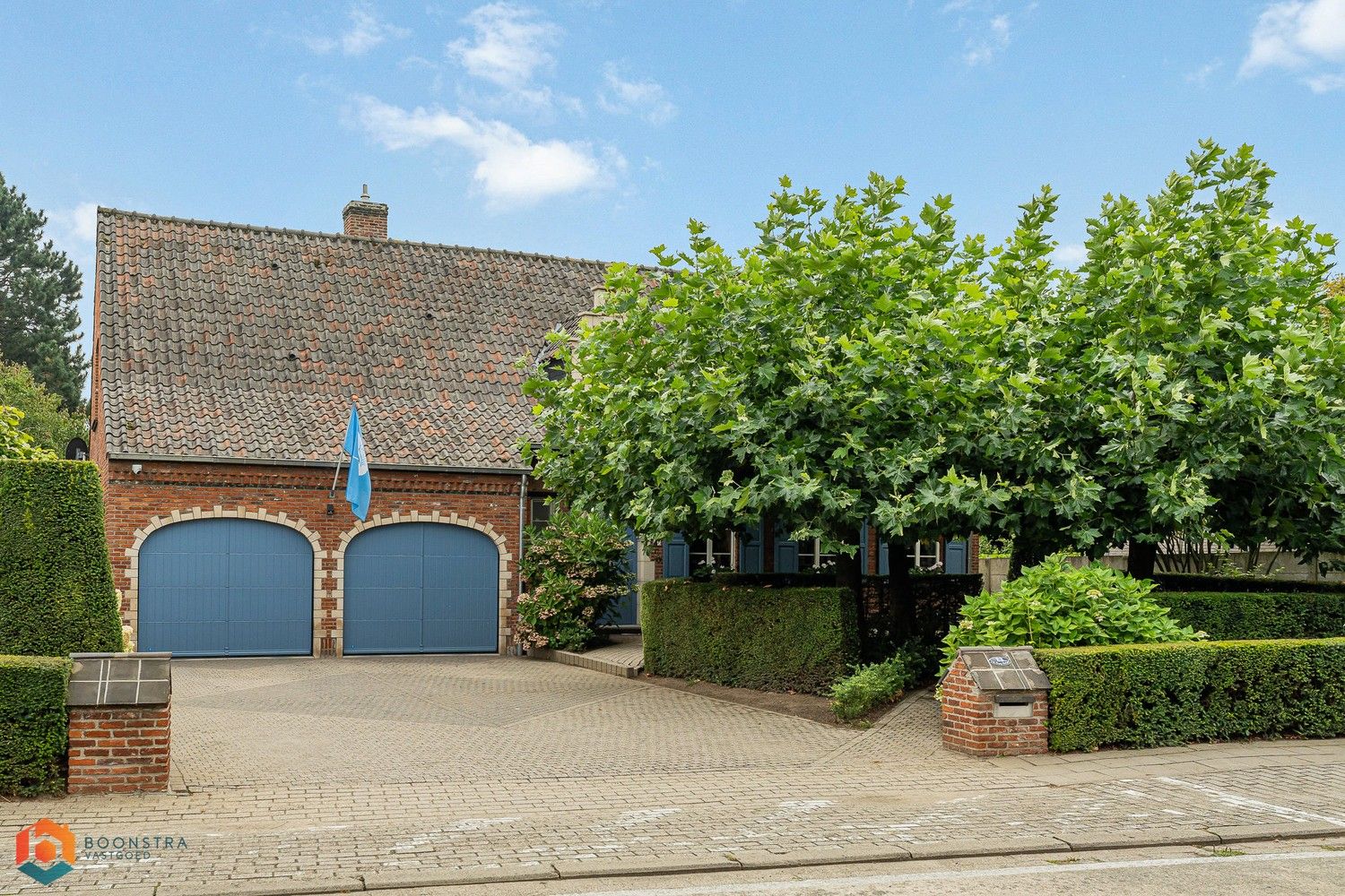 Villa met prachtige tuin en 3 slpkrs foto 32