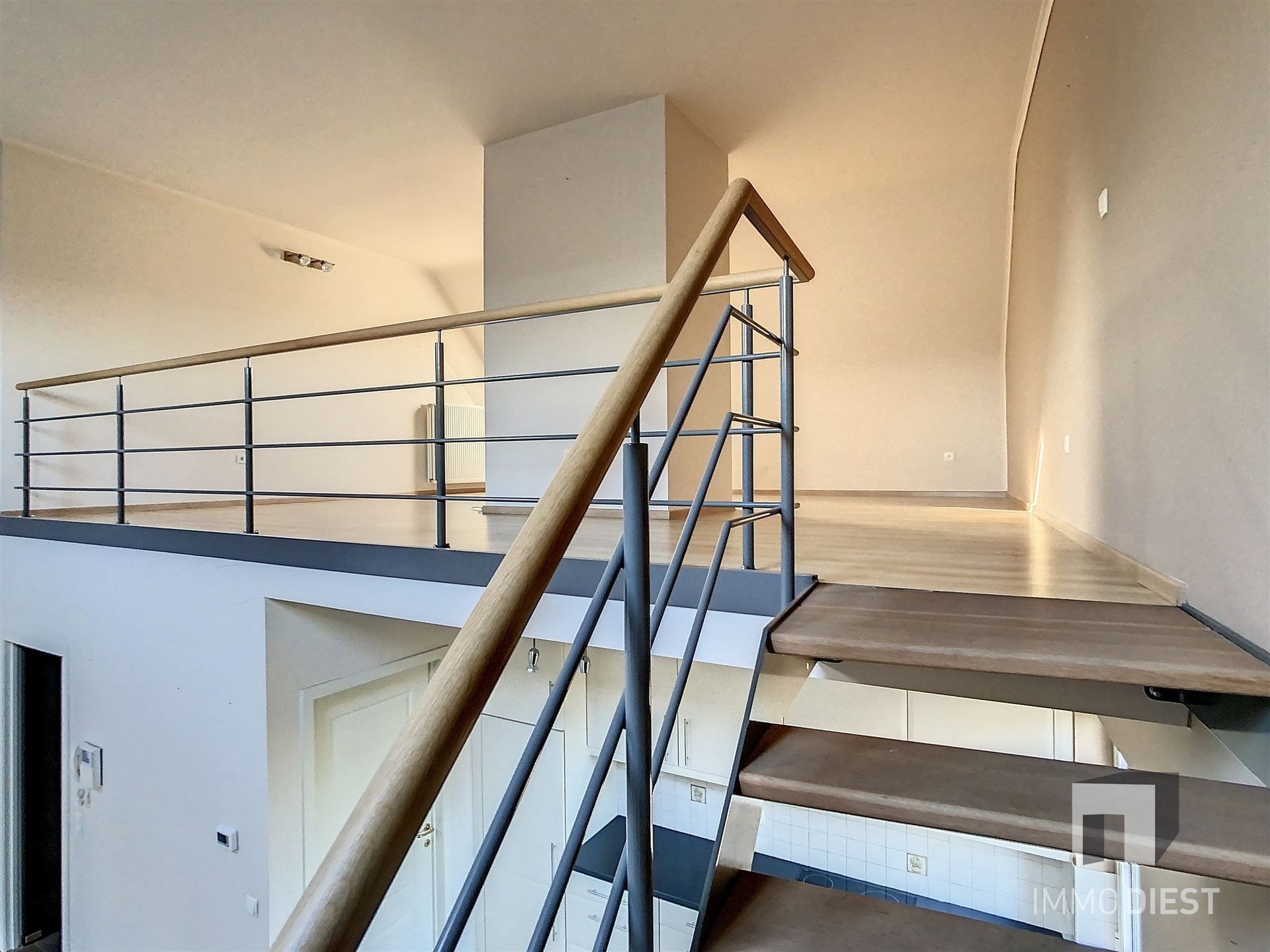 Ruim appartement met 2 slaapkamers foto 6