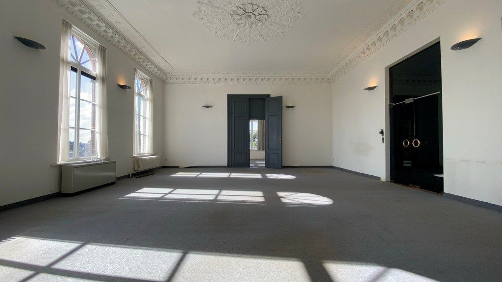 Kantoren te huur in voormalige directeurswoning in Gent foto 6