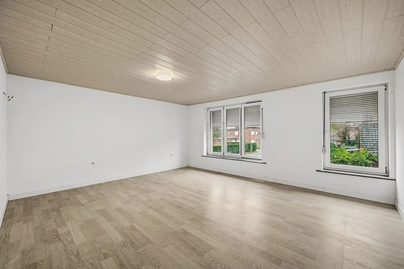 Gezellige rijwoning met 3 slpks op de Tiense stadsrand foto 17