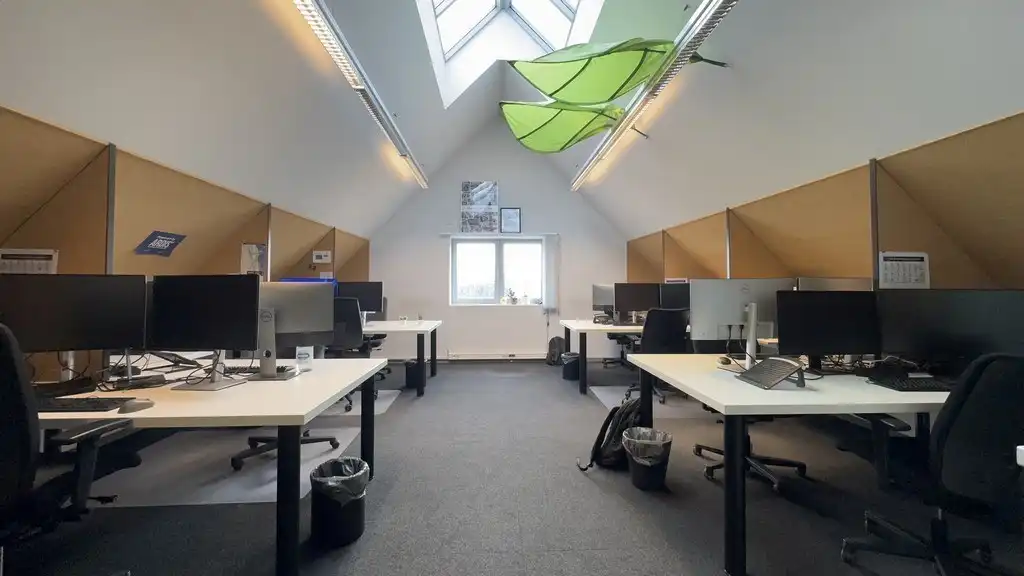 Ingedeelde kantoorruimte te huur in Brugstraat in Aalter foto 11