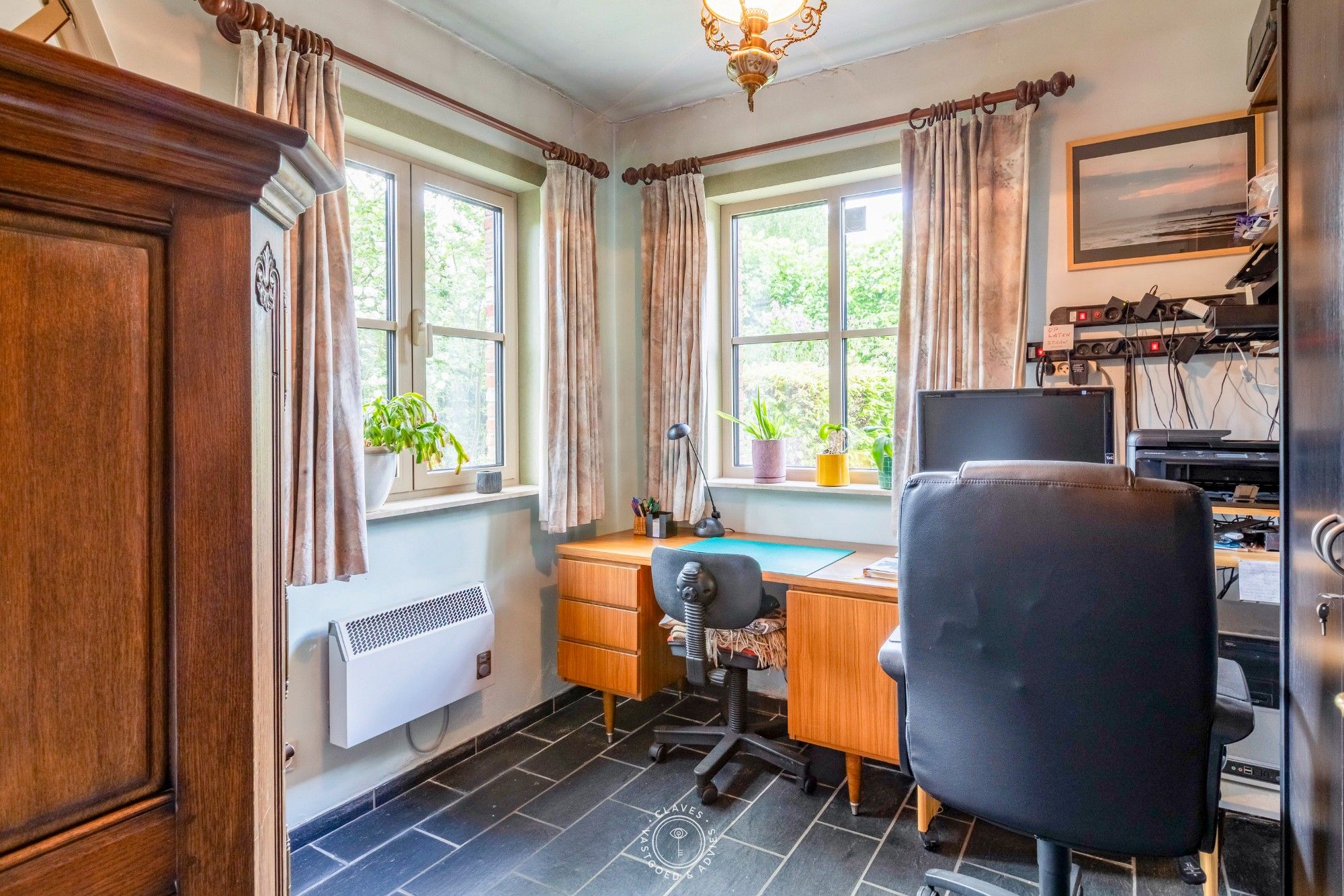 Charmante woning op een welgelegen locatie in Sinaai-Waas foto 12
