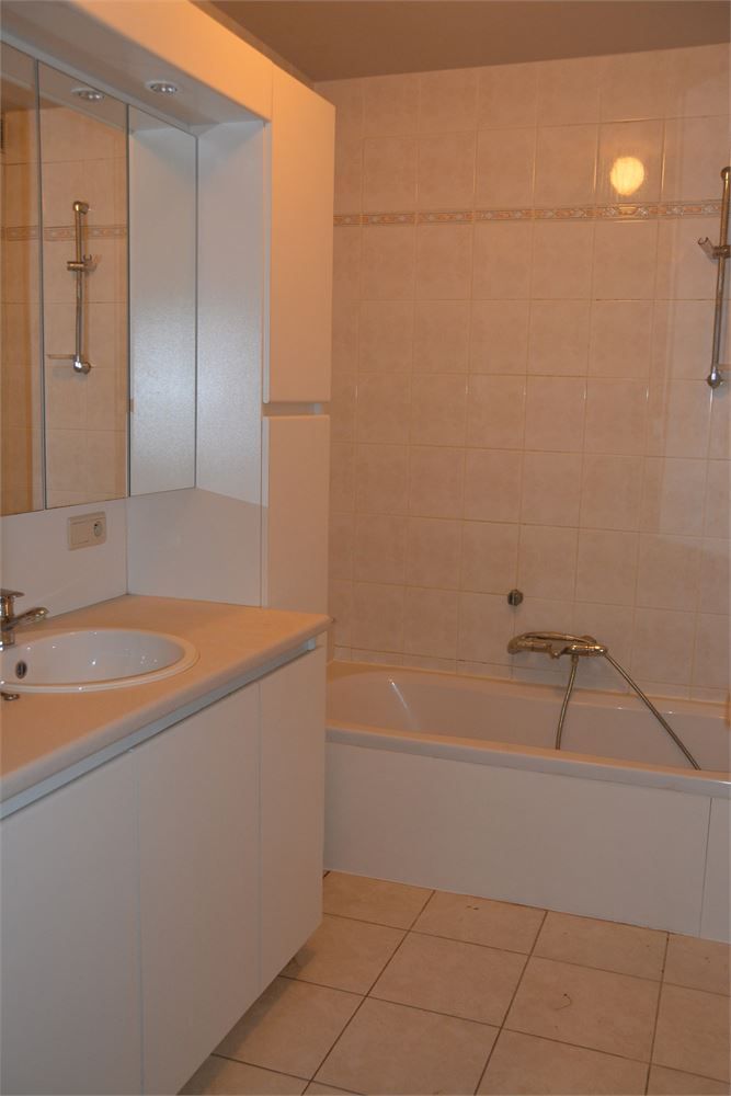 Appartement met 2 slaapkamers en garage foto 4