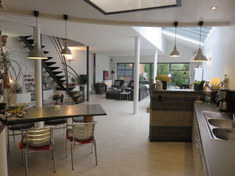 Ruime woning met 4 slaapkamers foto 5