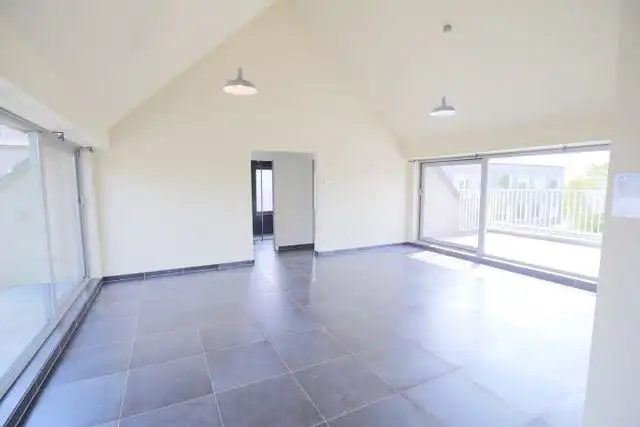 Dakappartement, twee terrassen foto 13