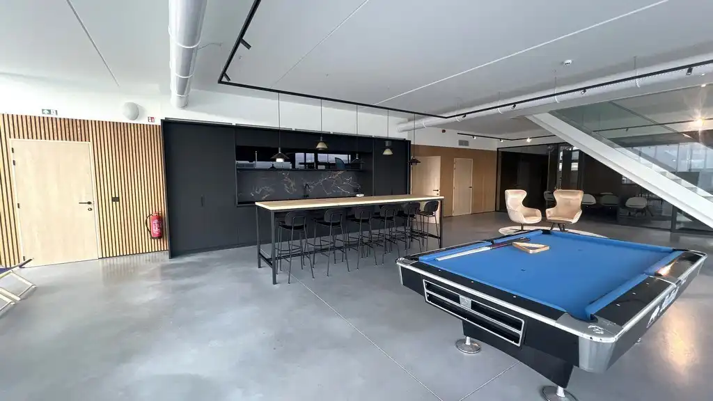 High-end bedrijfsgebouw te huur op bedrijventerrein E17/4 in Lokeren foto 15