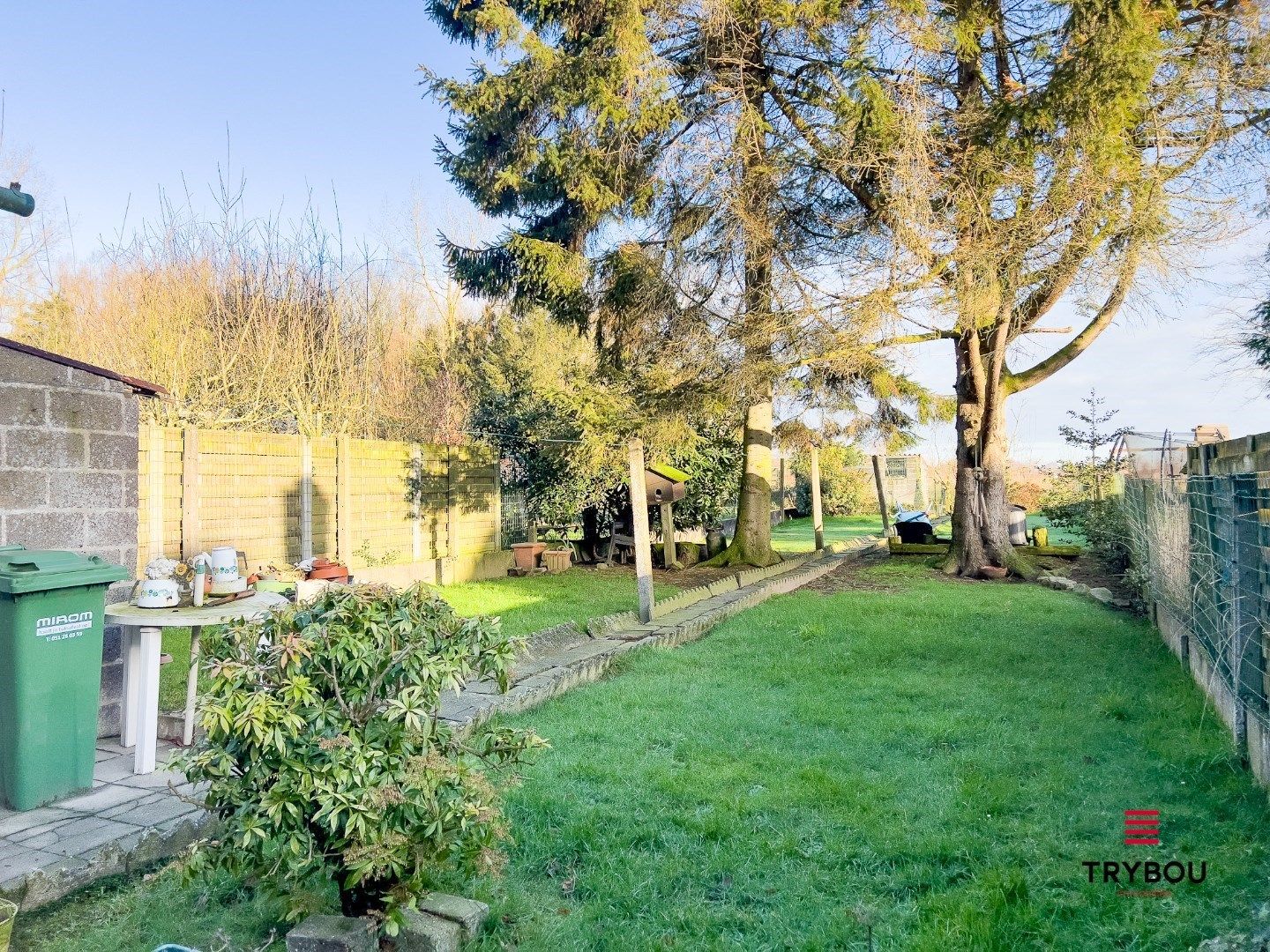 Ruime gezinswoning met 4 slaapkamers, garage en tuin foto 11
