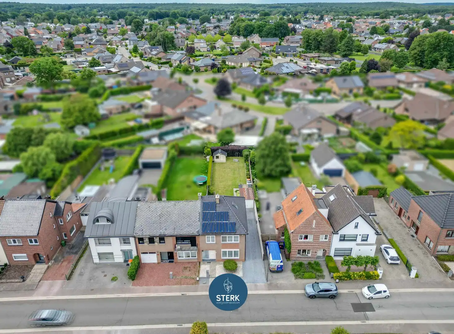 INSTAPKLARE GEZINSWONING MET LEUKE TUIN NABIJ HET CENTRUM VAN LANAKEN ! foto 22
