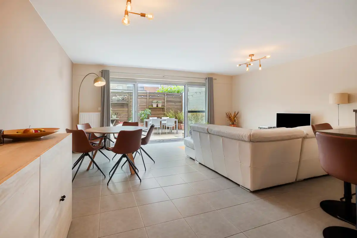 Hedendaagse woning met zonnige patio in Bonheiden foto 3