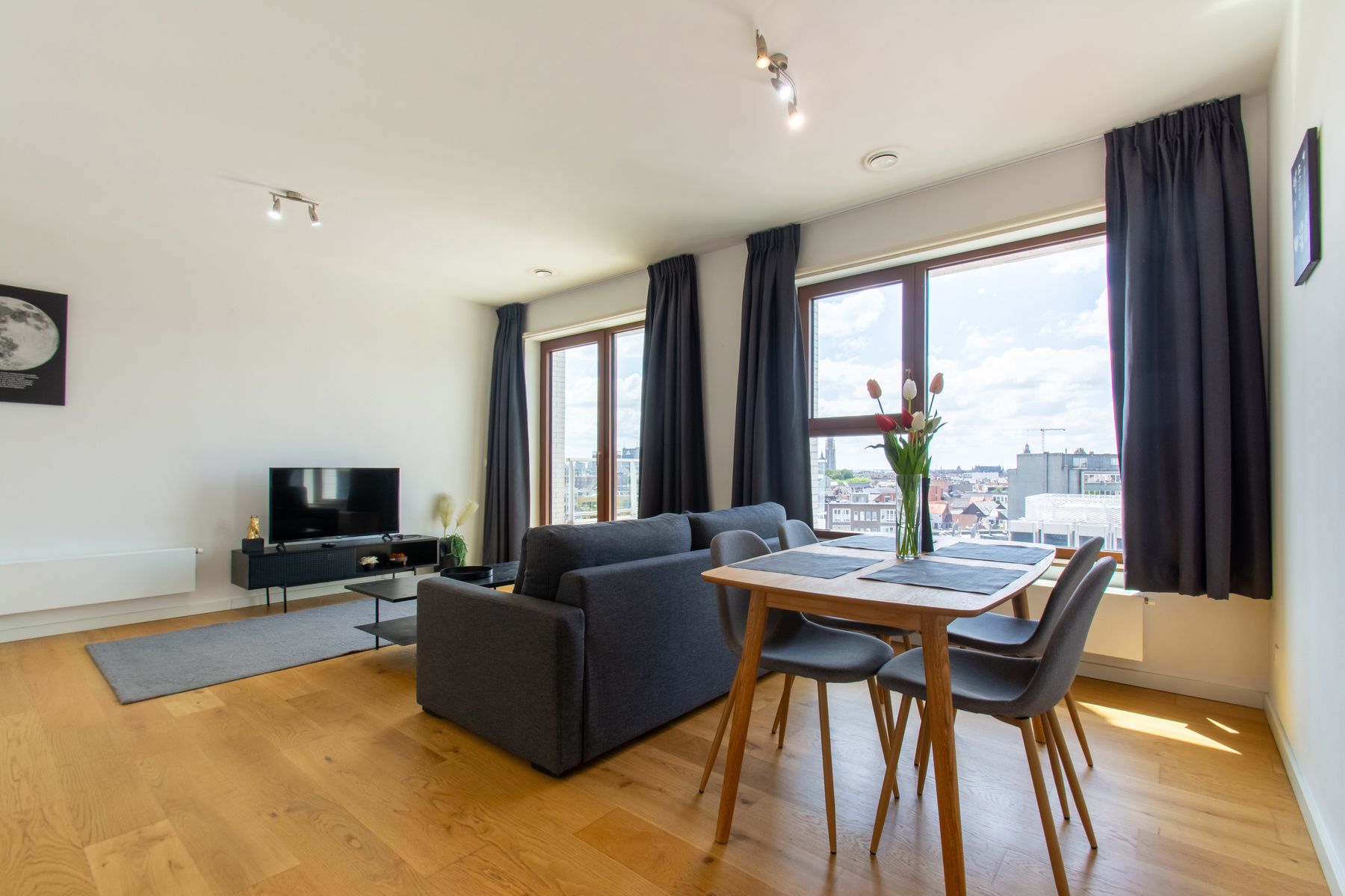 Prachtig 1-kamer appartement met TERRAS foto 2