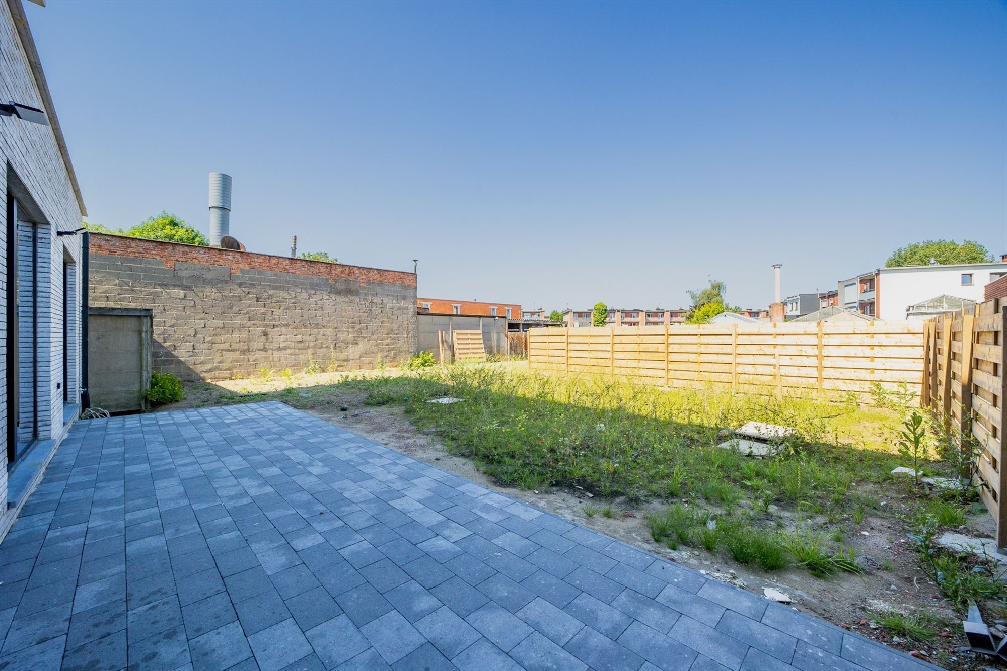 Gelijkvloers nieuwbouw appartement met 3 kamers en ruime tuin te Borsbeek foto 3