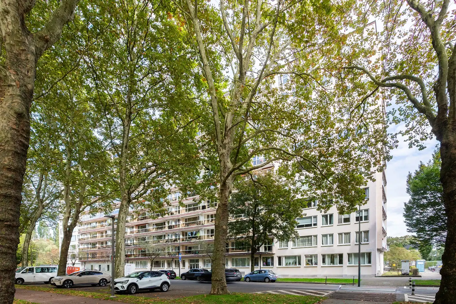 Mooi gerenoveerd 3-slaapkamerappartement met 2 terrassen, garage en 2 kelderbergingen foto 27