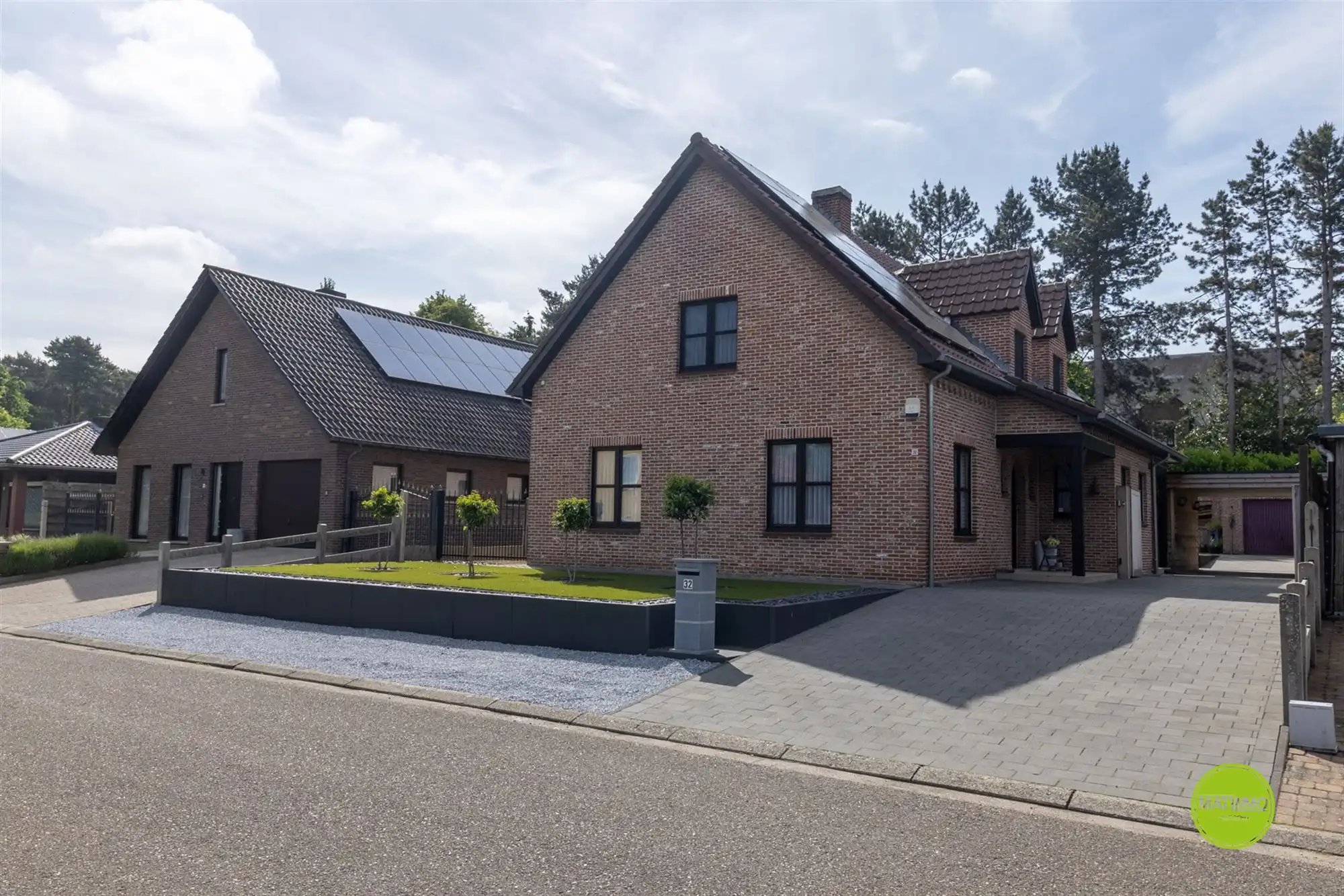 Instapklare gezinswoning met mooie tuin op toplocatie foto 36