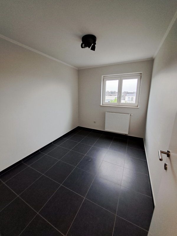 Moderne, goed gelegen duplex met 2 slaapkamers foto 9