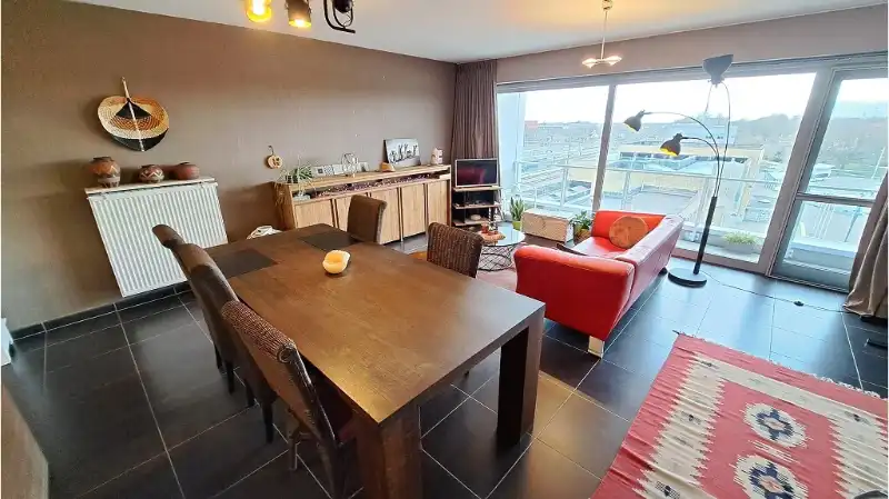 Recent 2-slaapkamerappartement met Terras te huur in Brugge foto 4