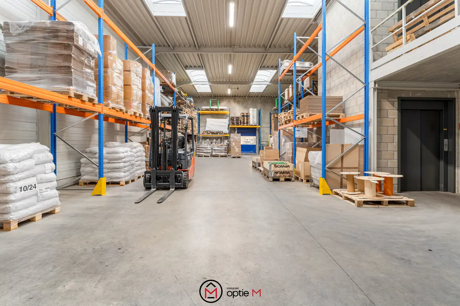 Industriepand te koop in Dilsen-Stokkem (Rotem) – ruime ateliers, kantoren en uitstekende bereikbaarheid foto 2