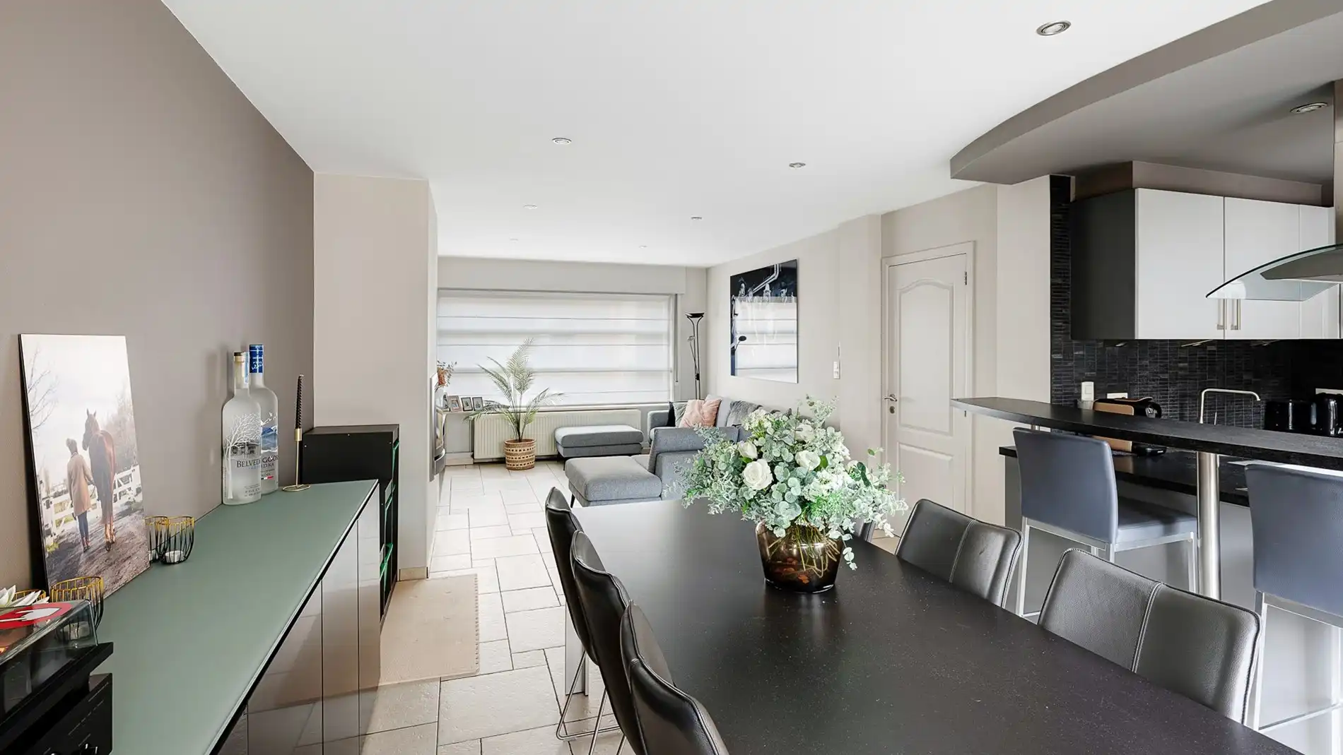 Instapklare woning met zonnige tuin in het centrum van Heist foto 8