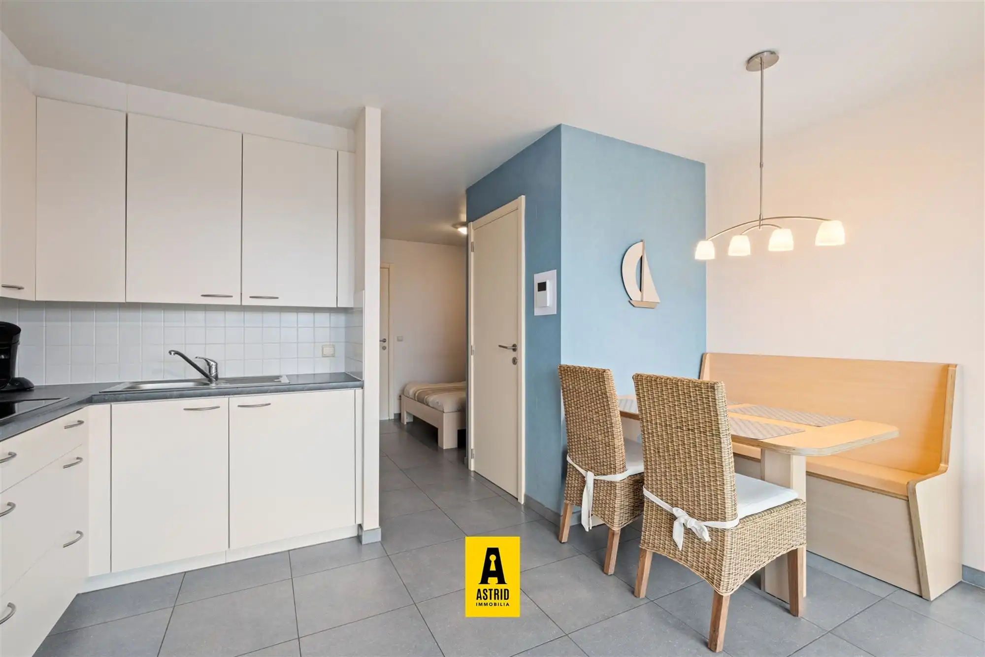 Studio met aparte slaaphoek op topligging! foto 6