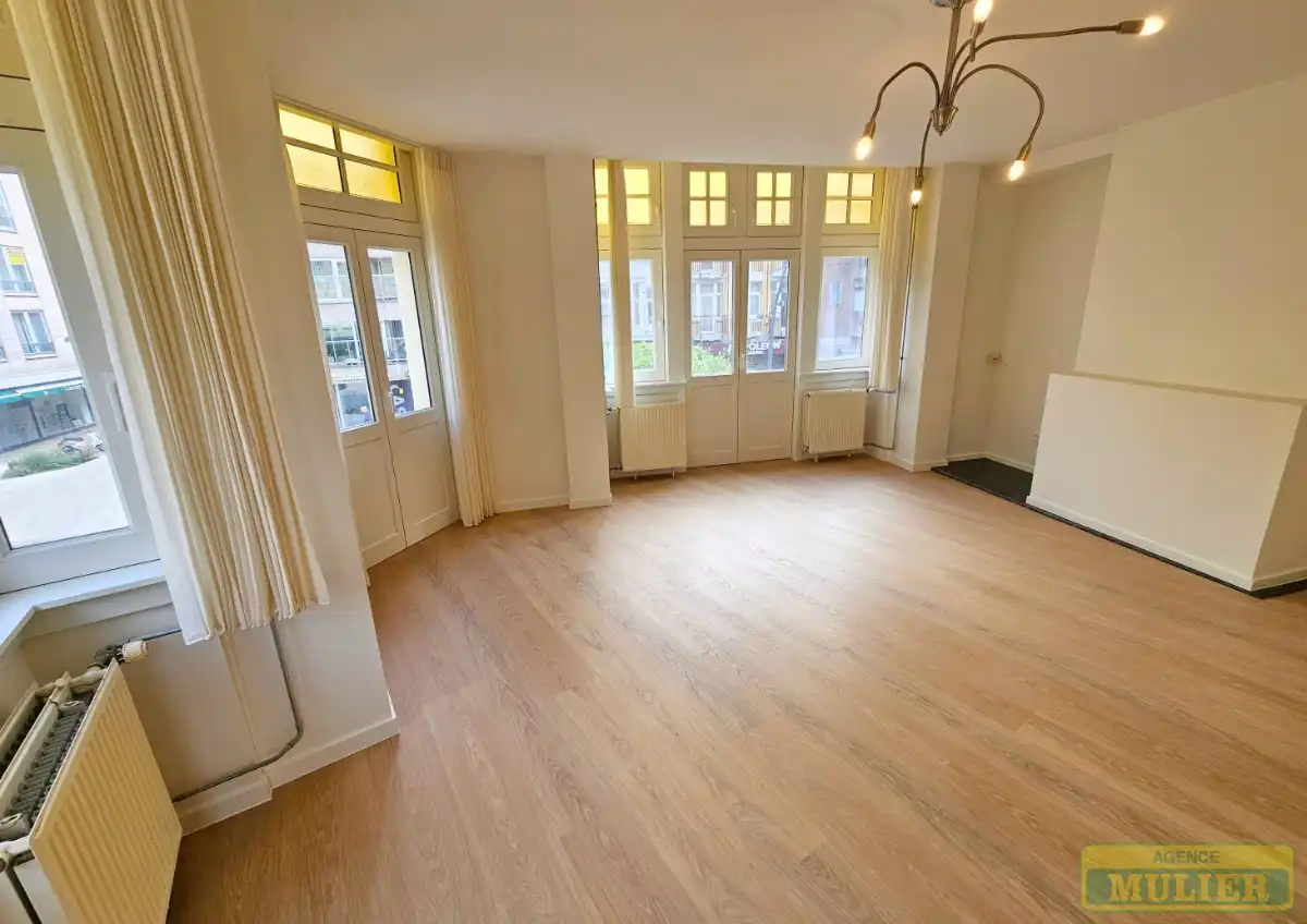 Appartement te huur foto {{pictureIndex}}