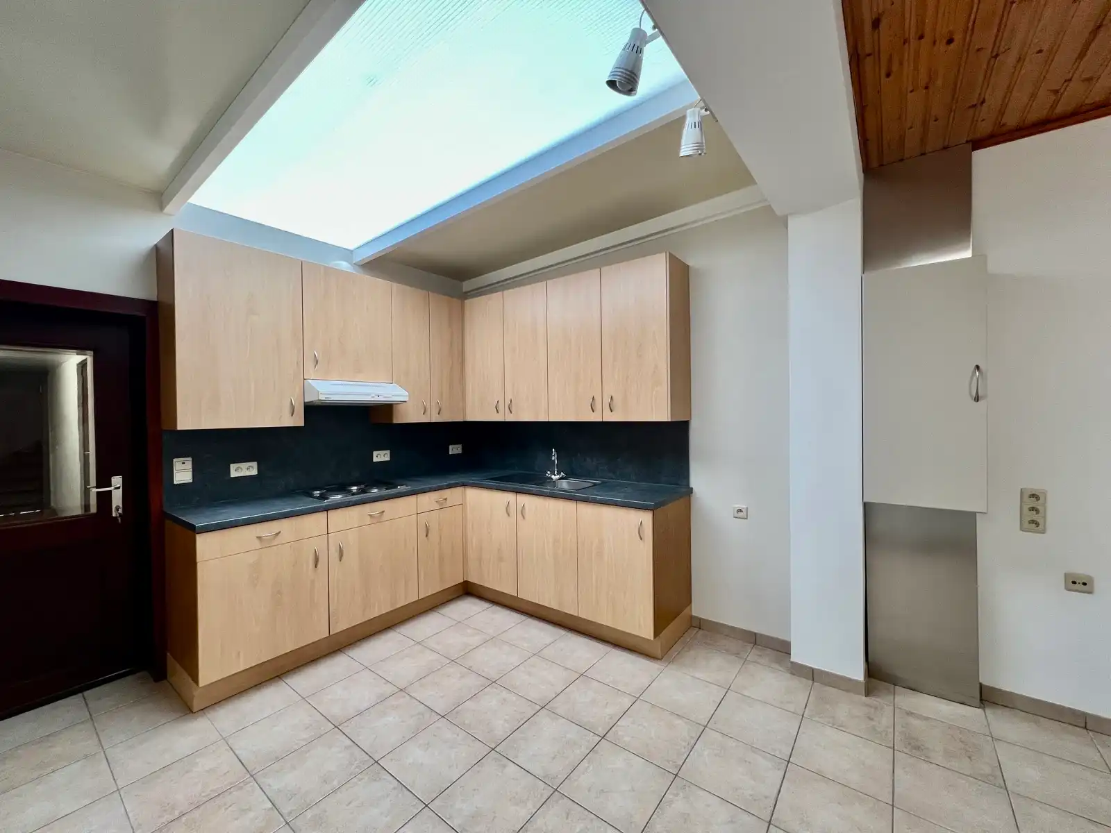 Gerenoveerde woning met super ligging. foto 6