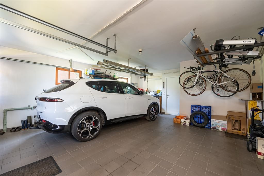 Instapklare gezinswoning met tuin en garage in Zonnebos foto 11