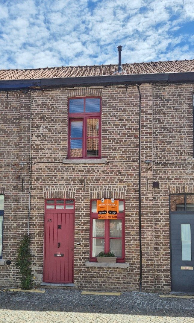 Brugge: sympathieke woning met 2 slpk nabij de Coupure foto 14