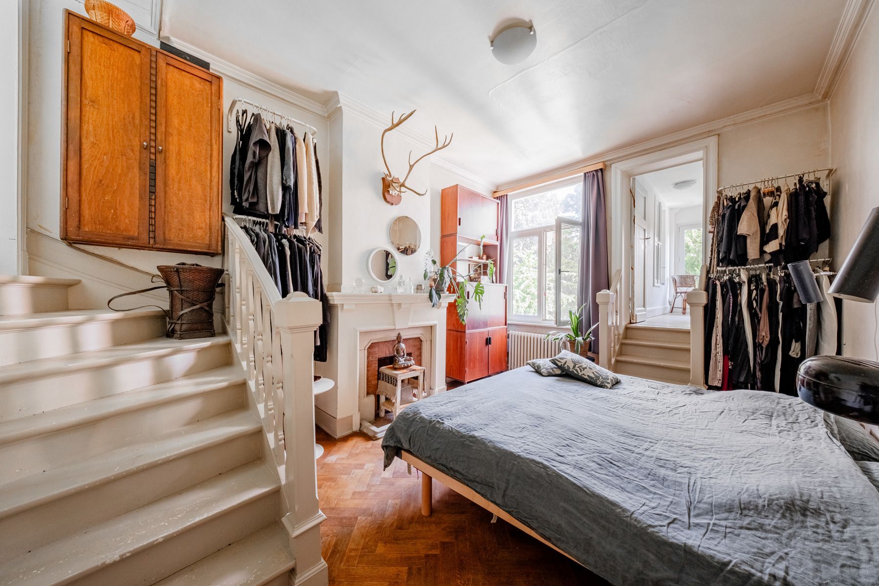 Wonen in een stuk geschiedenis met prachtige stadsoase foto 13