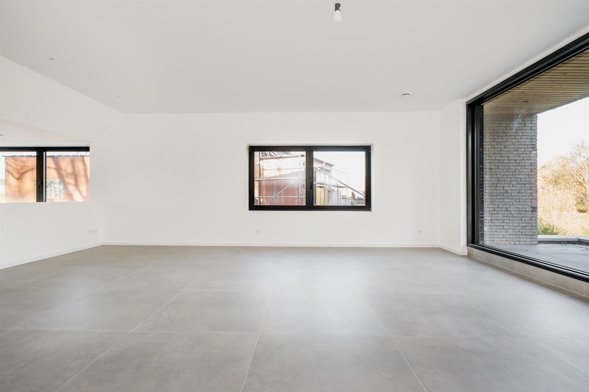 PRACHTIGE HALFOPEN NIEUWBOUWWONING met 3 / 4  slaapkamers en mogelijkheid om Privé met Professioneel te combineren (verkoop met registratierechten!) foto 12