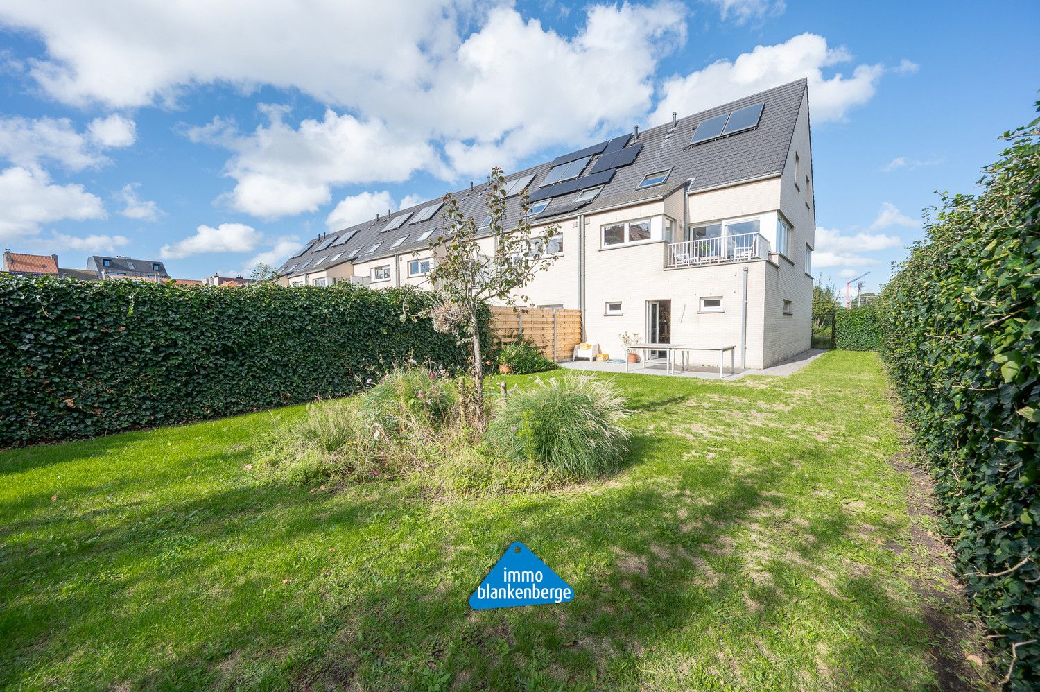 Ruime Hoekwoning met 3 Slaapkamers en Zuidgerichte Tuin foto 25