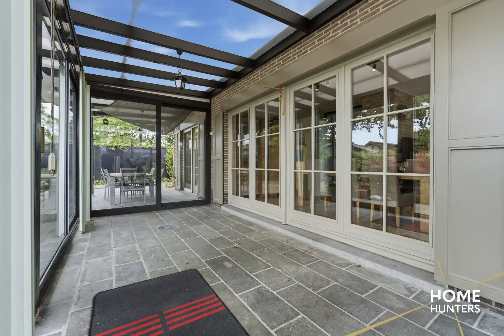 Alleenstaande woning met prachtige tuin en tal van extra troeven in een rustige wijk te Wervik foto 10