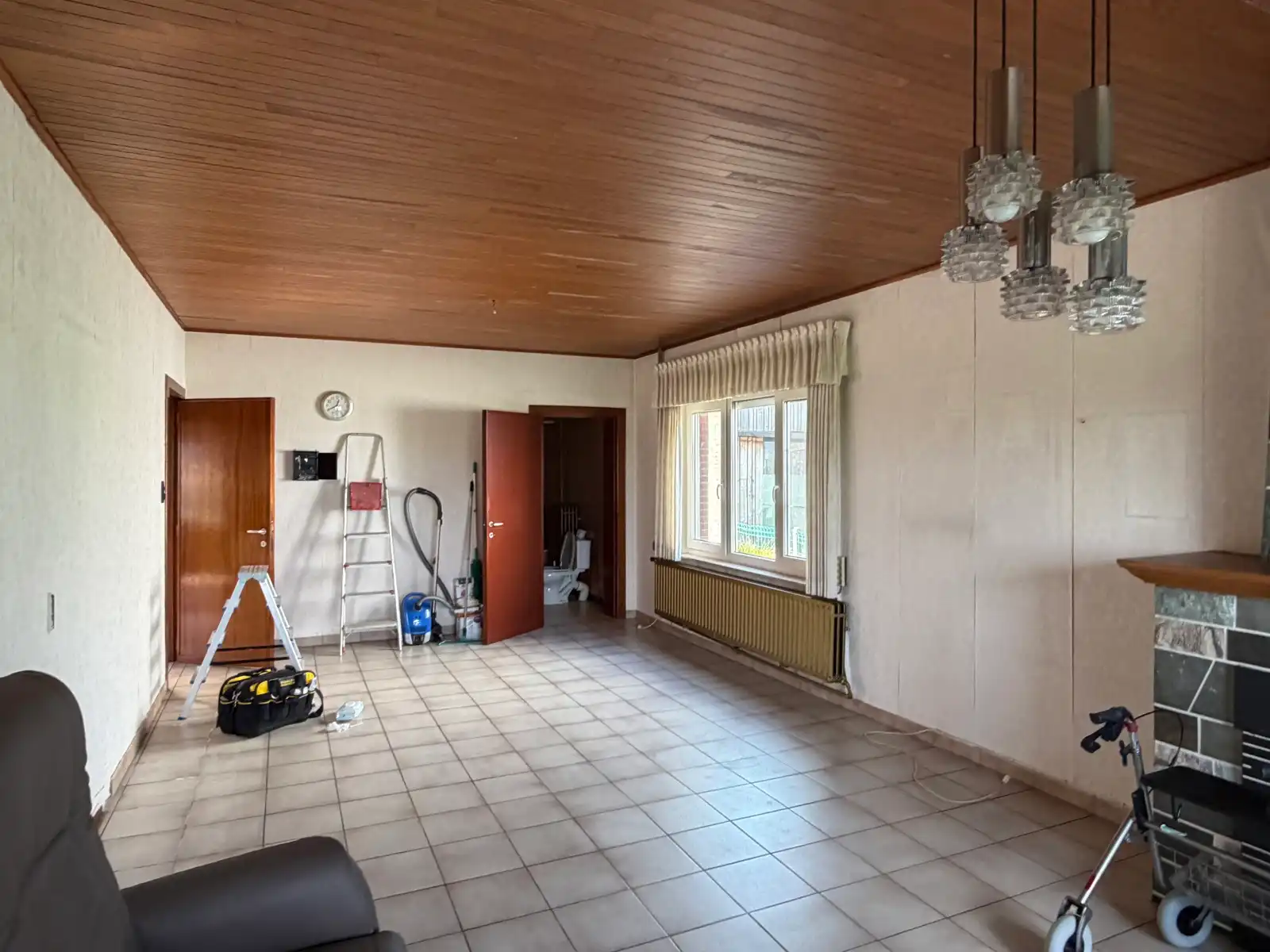 Vrijstaande woning met veel potentieel op mooie locatie. foto 6