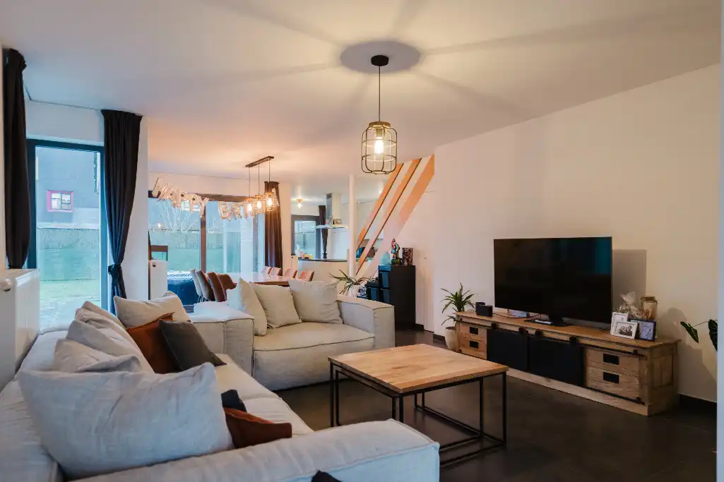 Kwalitatief gebouwde gezinswoning te Oekene foto 4