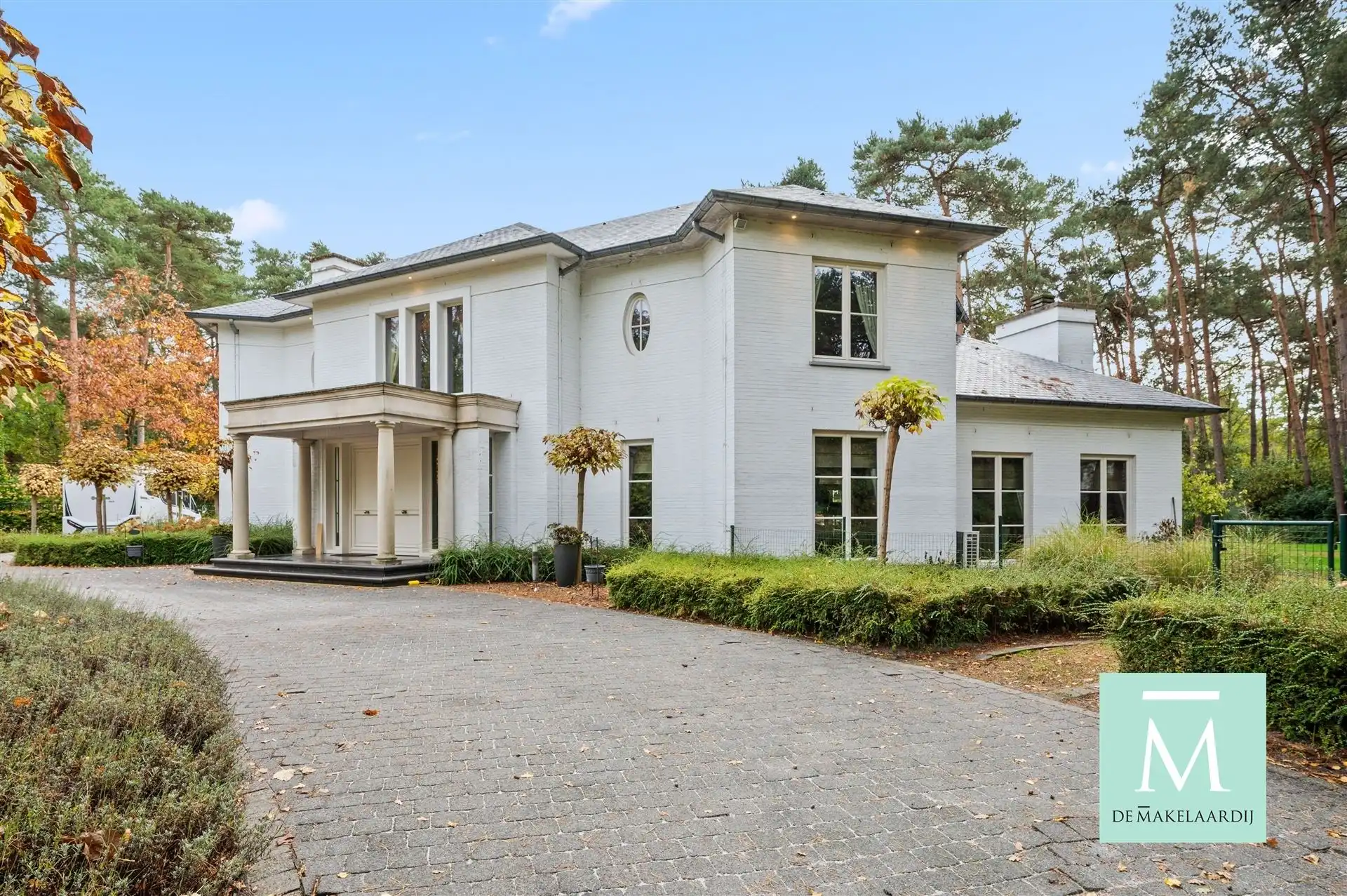 Stijlvolle villa met prachtige tuin, gelegen in het groen foto 2