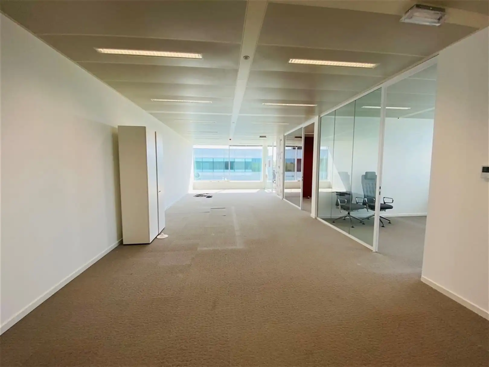 Stijlvolle gemeubelde kantoren - all-in dienstenpakket foto 7