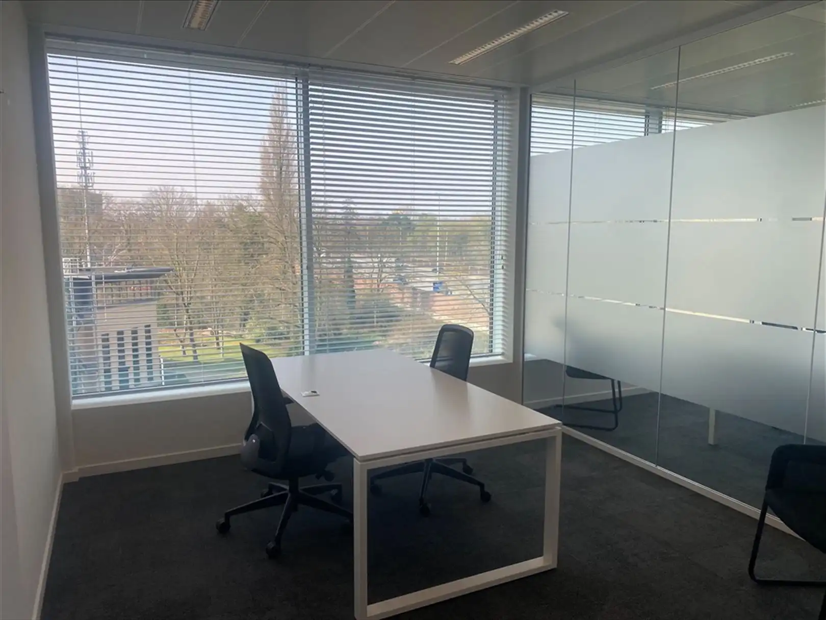 Stijlvolle gemeubelde kantoren - all-in dienstenpakket foto 7