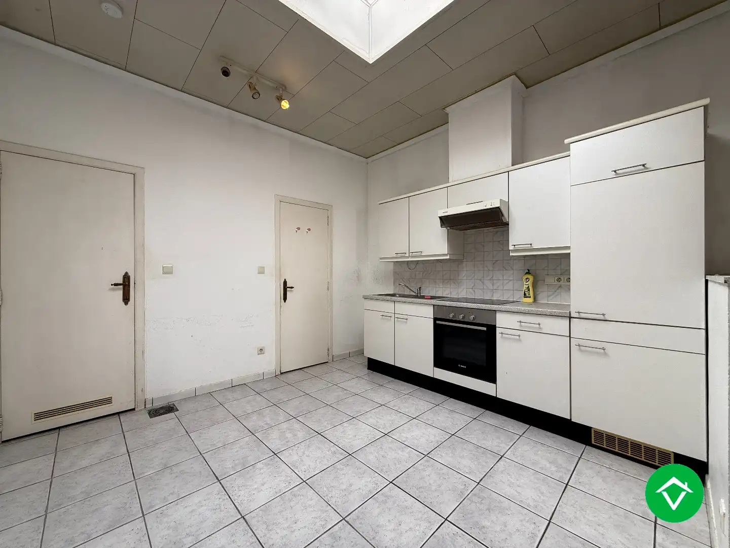 Woning met 2 slaapkamers in het centrum van Roeselare foto 4