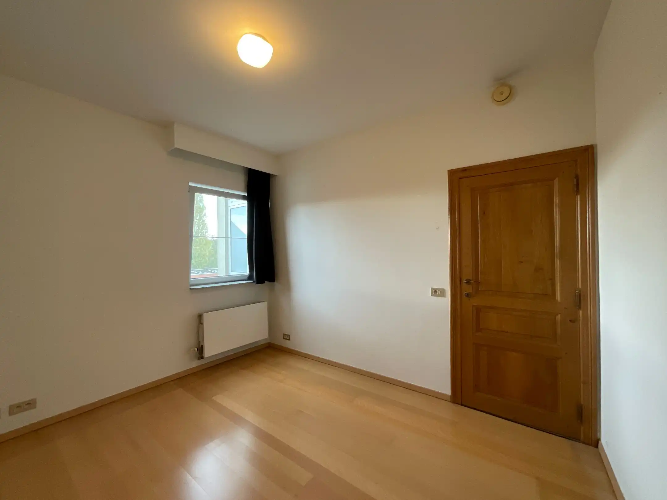Prachtig appartement in centrum Beveren met zicht over de Markt foto 13