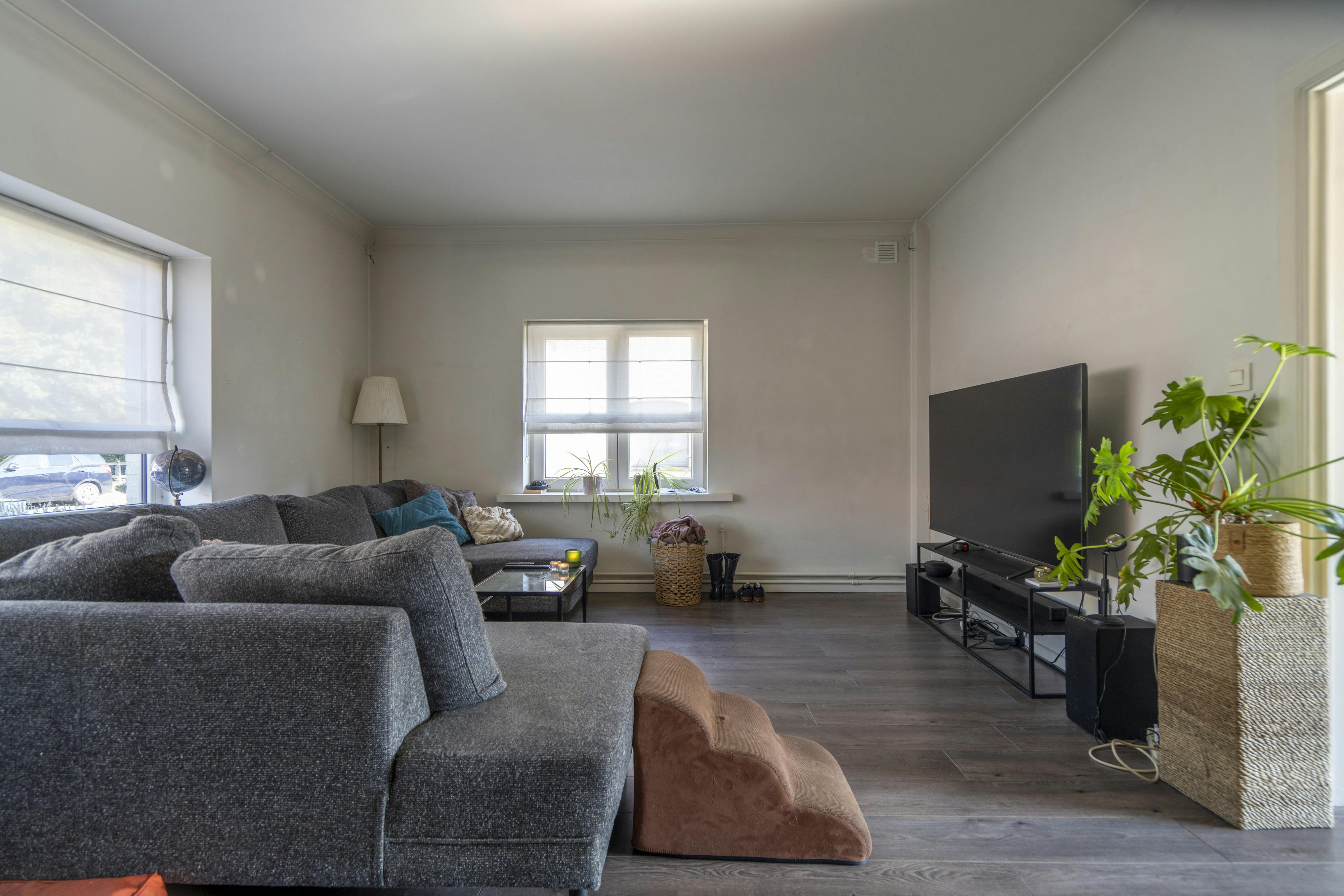 Woning met 2 slaapkamers en een ruime tuin in Kortrijk foto 3