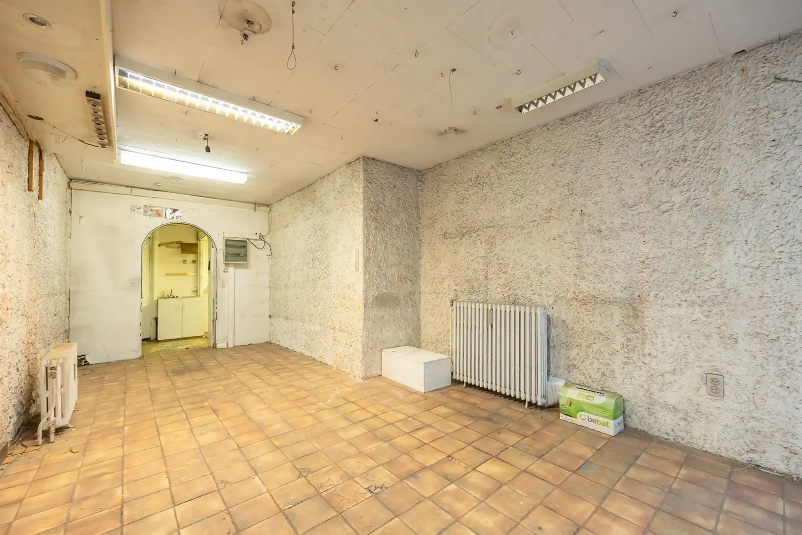 Te renoveren opbrengsteigendom op premium locatie foto 3