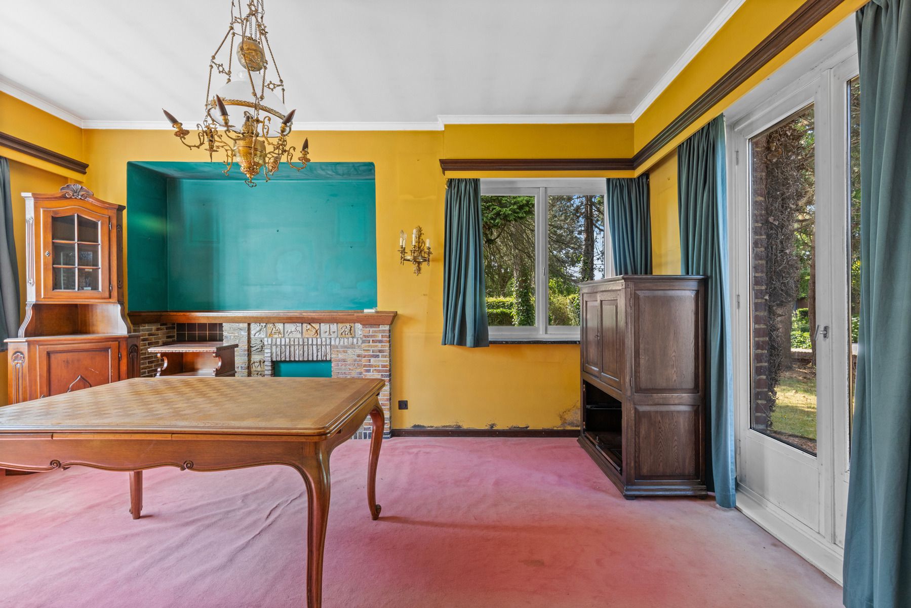 Geheel te renoveren / te slopen woning in residentiële wijk foto 7