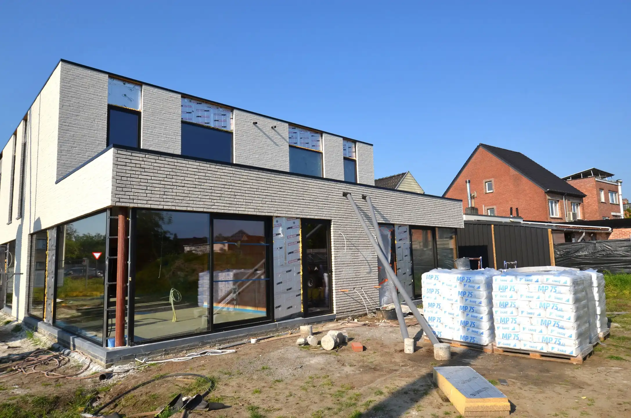 Nieuwbouwwoning met 3 slaapkamers foto 3