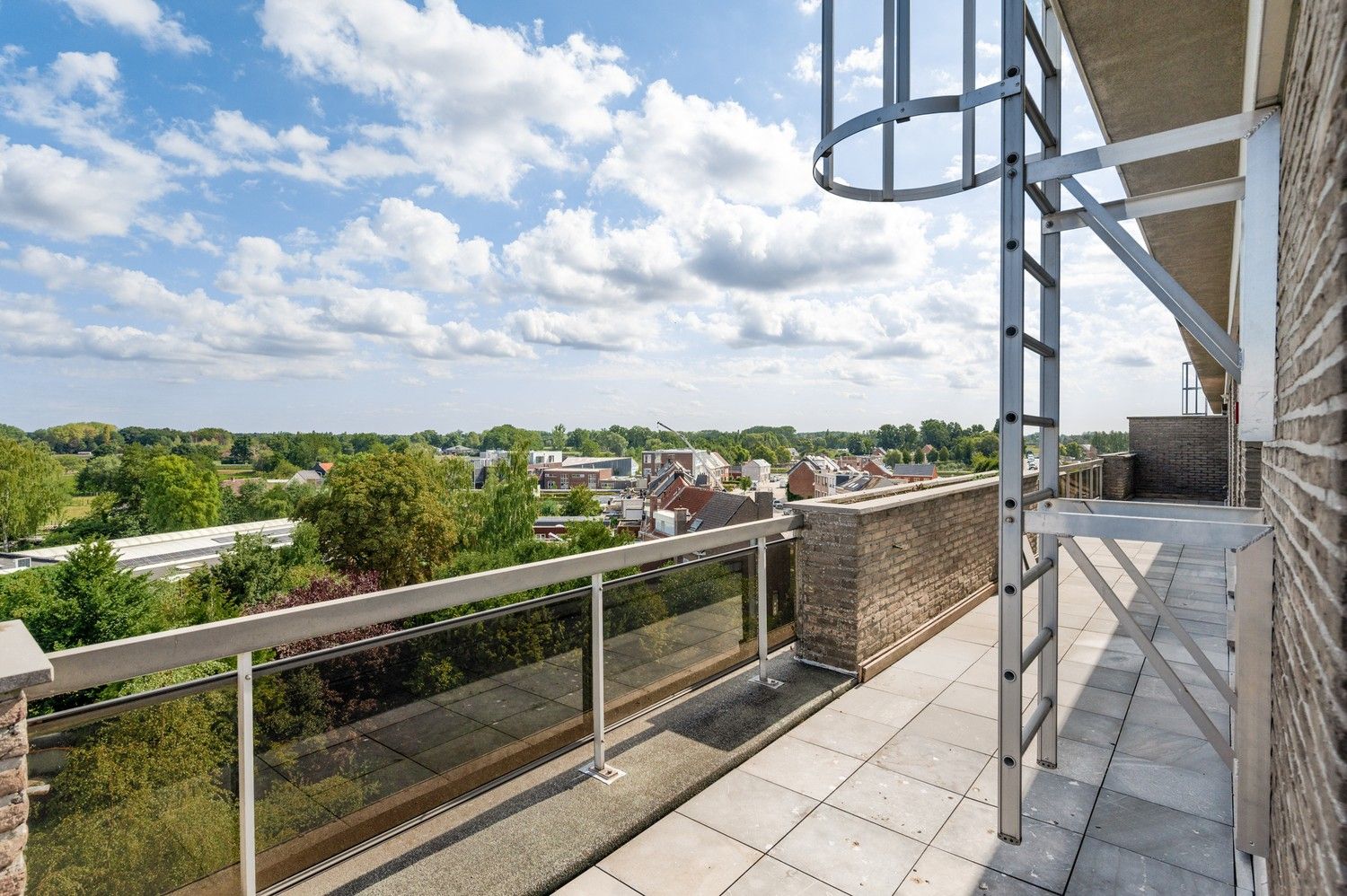 Prachtig verzorgd penthouse met 3 slaapkamers en 360° terras te Lier foto 16