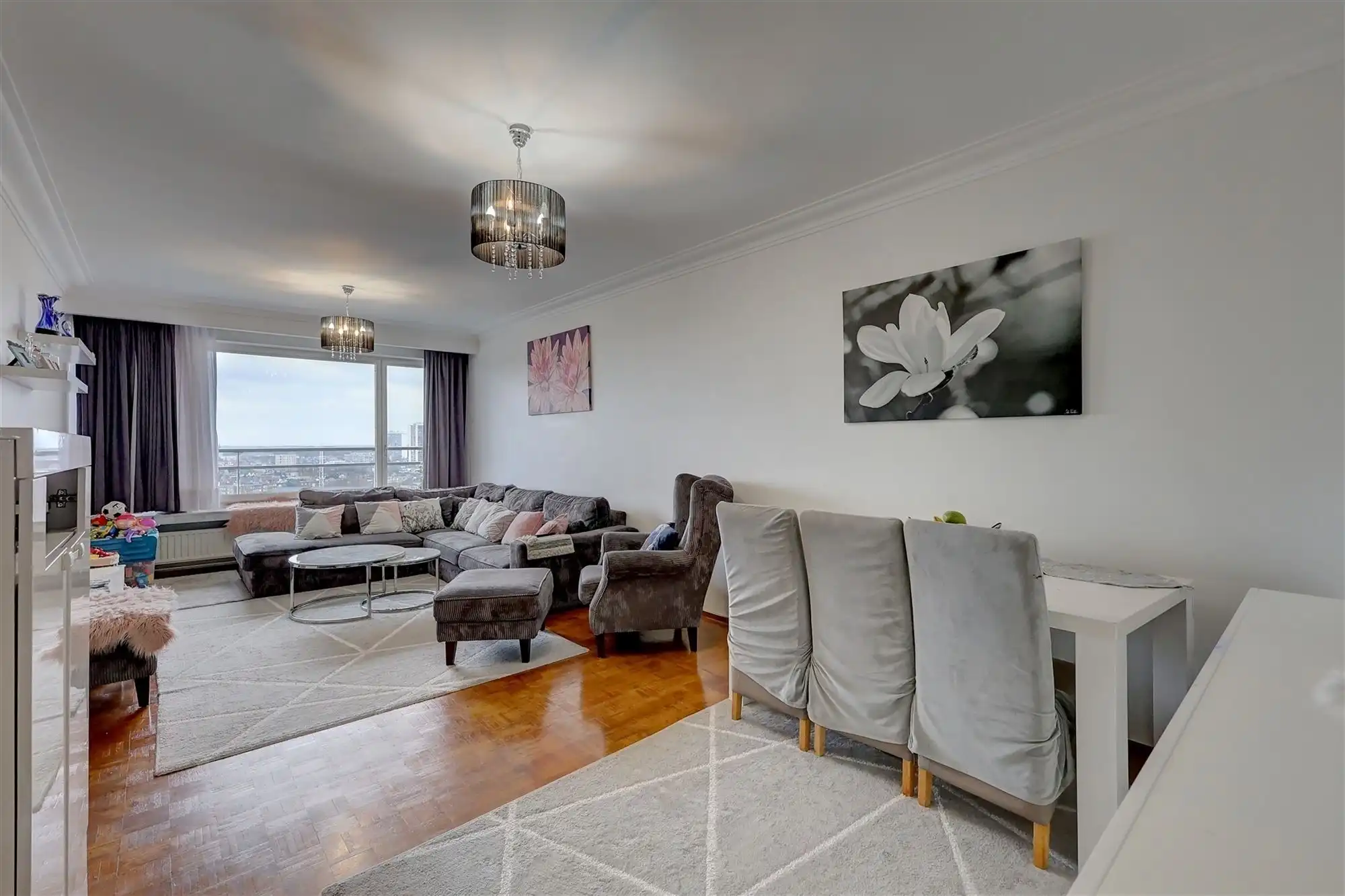 Appartement met 2 slaapkamers en twee terrassen foto 2